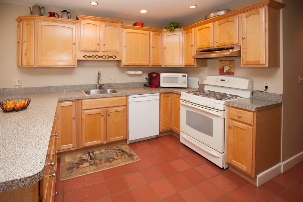 268 First Parish Road, Unit 268 Scituate, MA 02066 - Photo 8 of 21