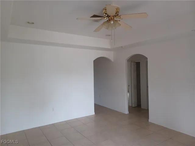 $1,800 | 3020 Southeast Santa Barbara Place, Cape Coral, FL 33904