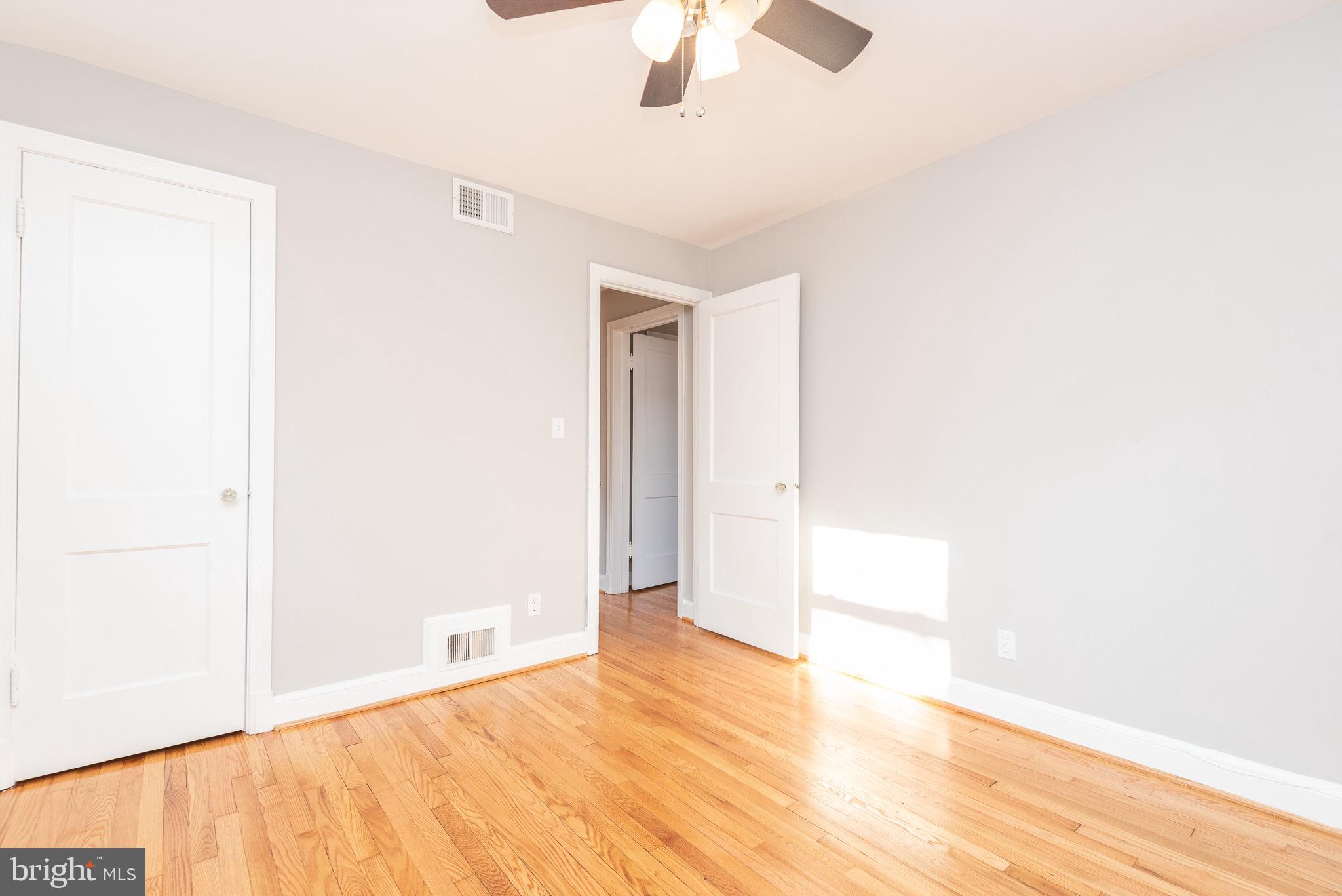 2422 Seminary Road Silver Spring, MD 20910 - Photo 21 of 31