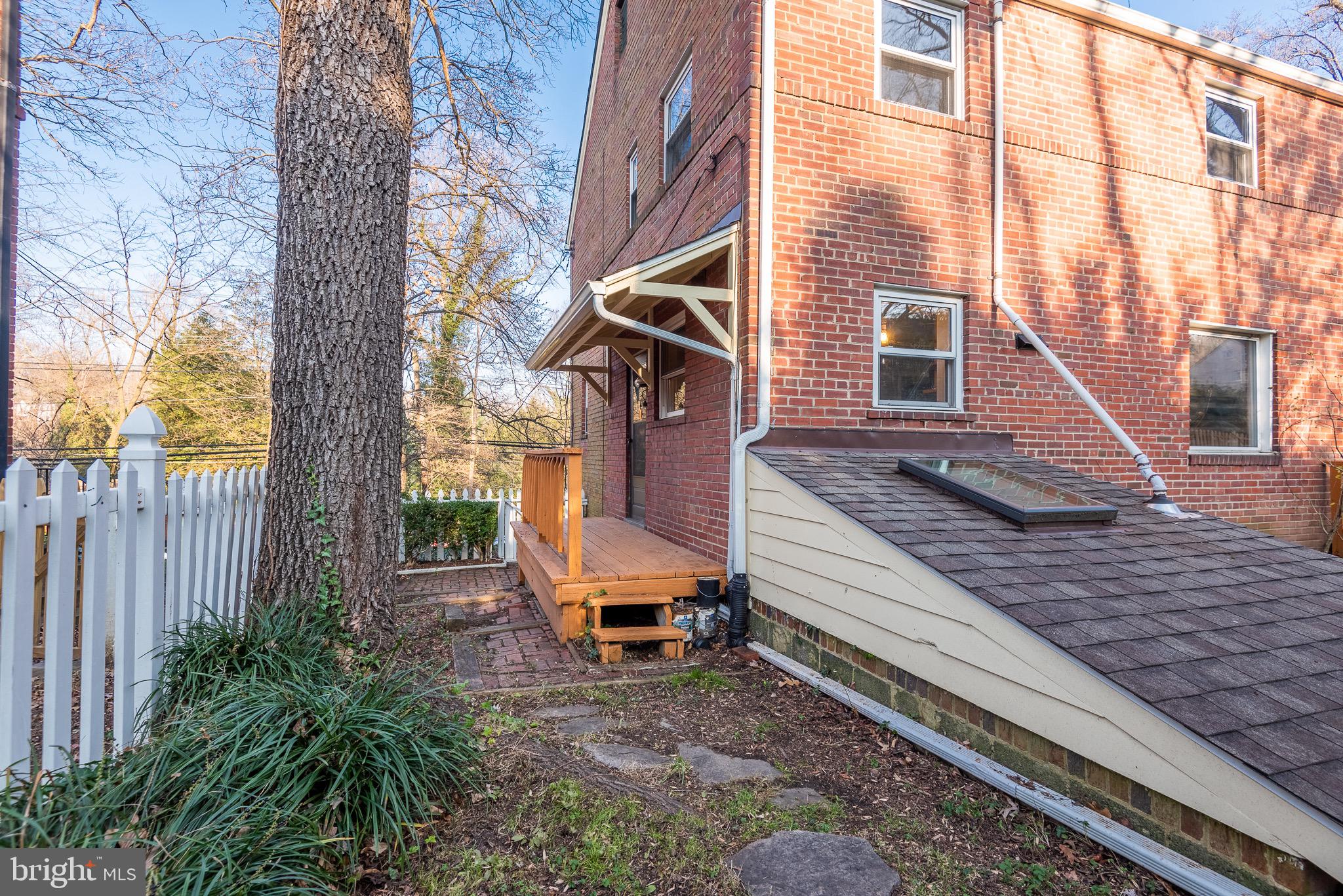 2422 Seminary Road Silver Spring, MD 20910 - Photo 28 of 31