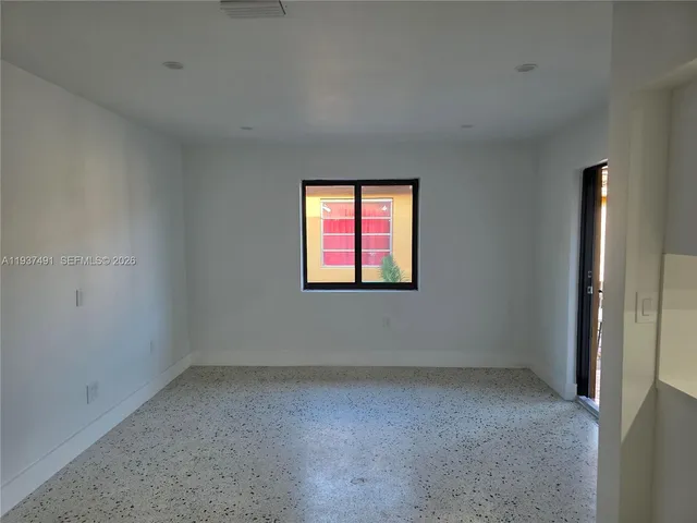 $2,500 | 233 East 7th Street, Unit 2, Hialeah, FL 33010