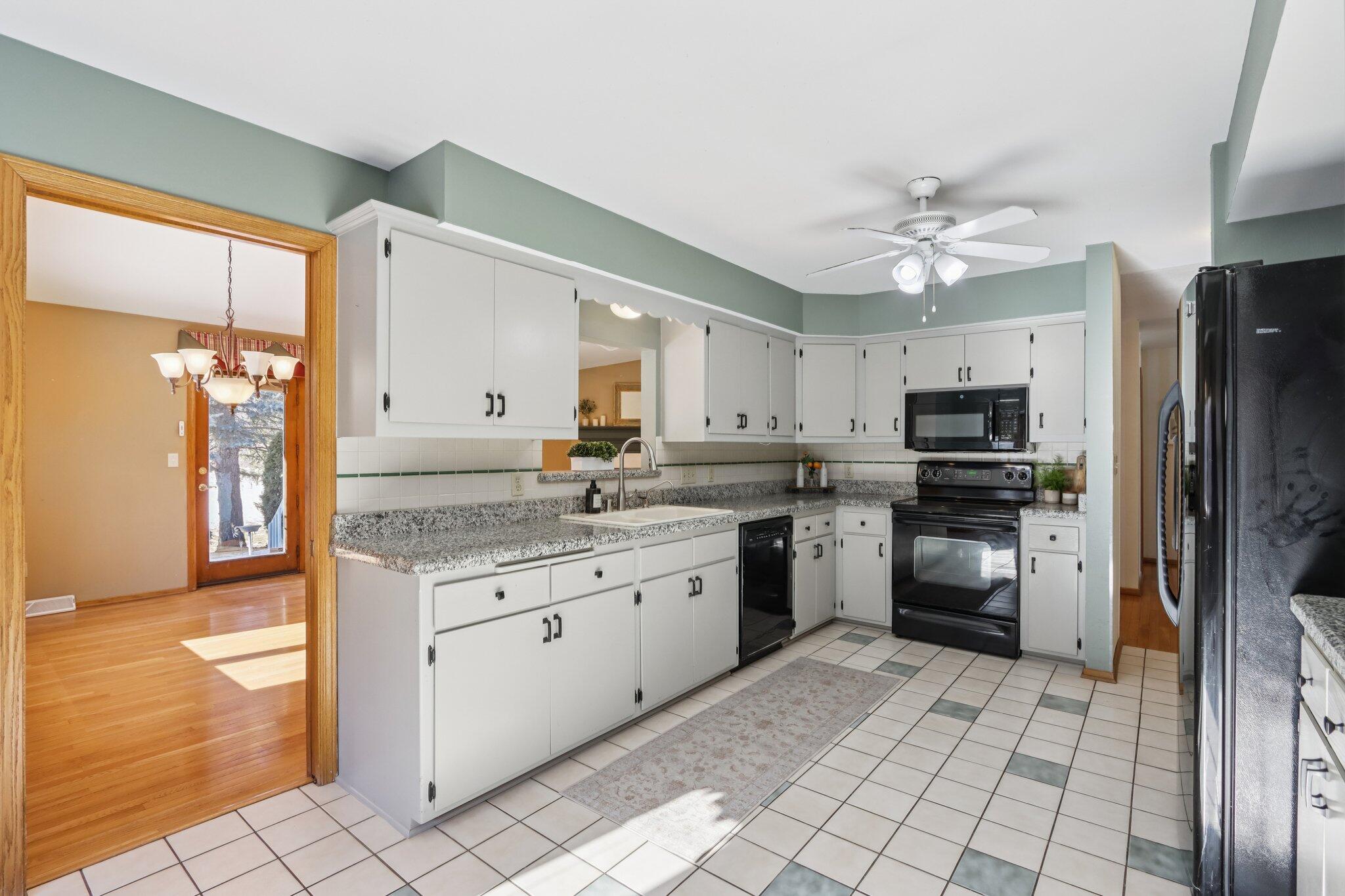 W178N9743 Riversbend Circle West Germantown, WI 53022 - Photo 12 of 54 Counter space galore