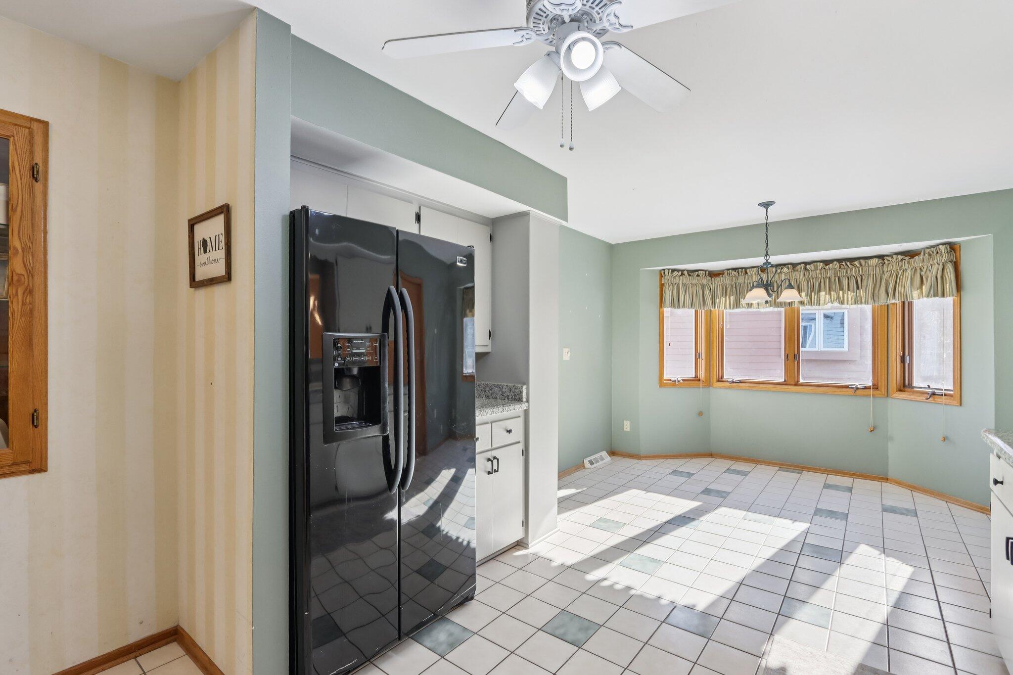 W178N9743 Riversbend Circle West Germantown, WI 53022 - Photo 13 of 54 Eat-In Kitchen Space