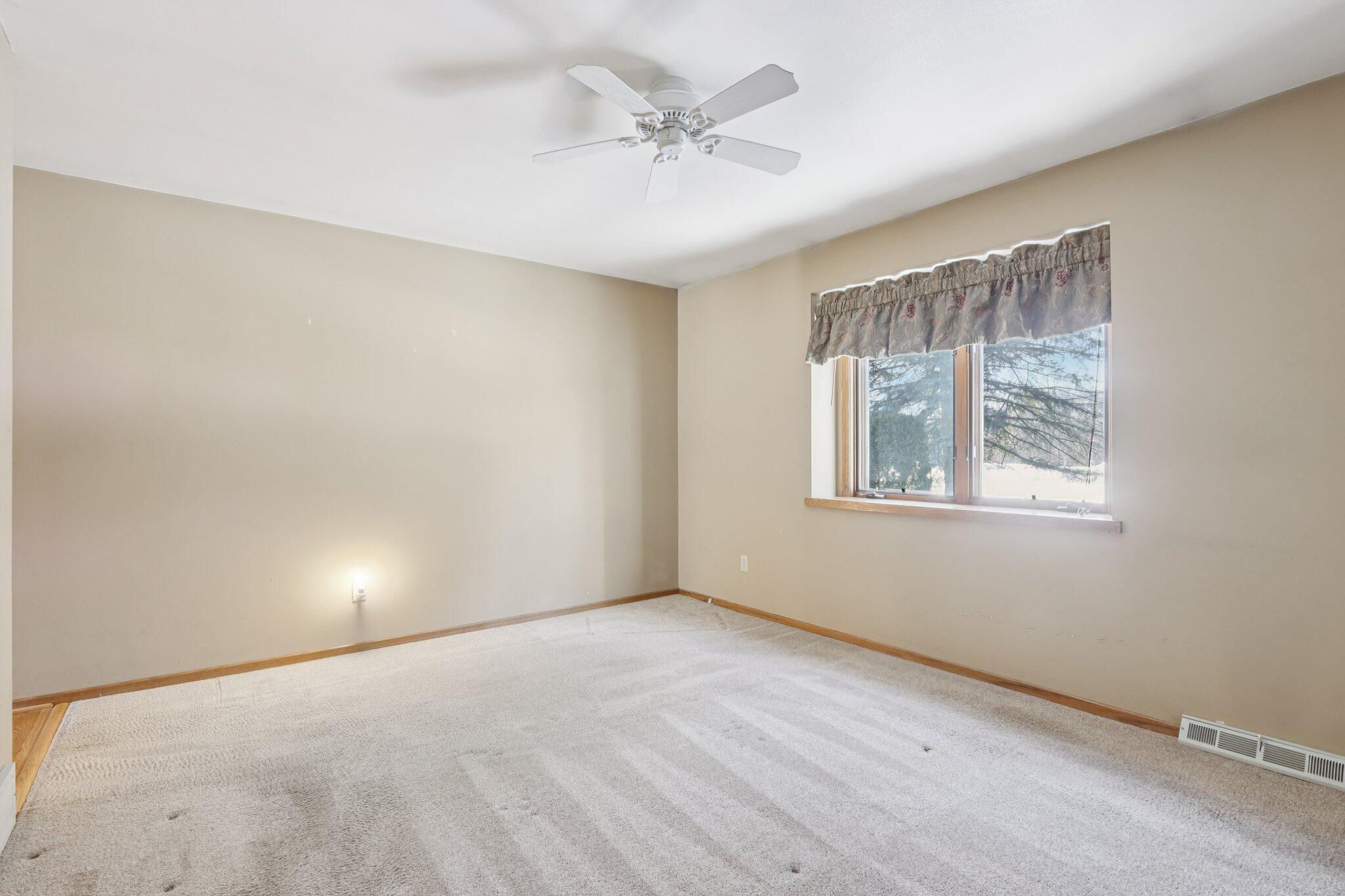 W178-n9743 Riversbend Circle East Germantown, WI 53022 - Photo 22 of 48 36-web-or-mls-W178N9743 Riversbend Cir W