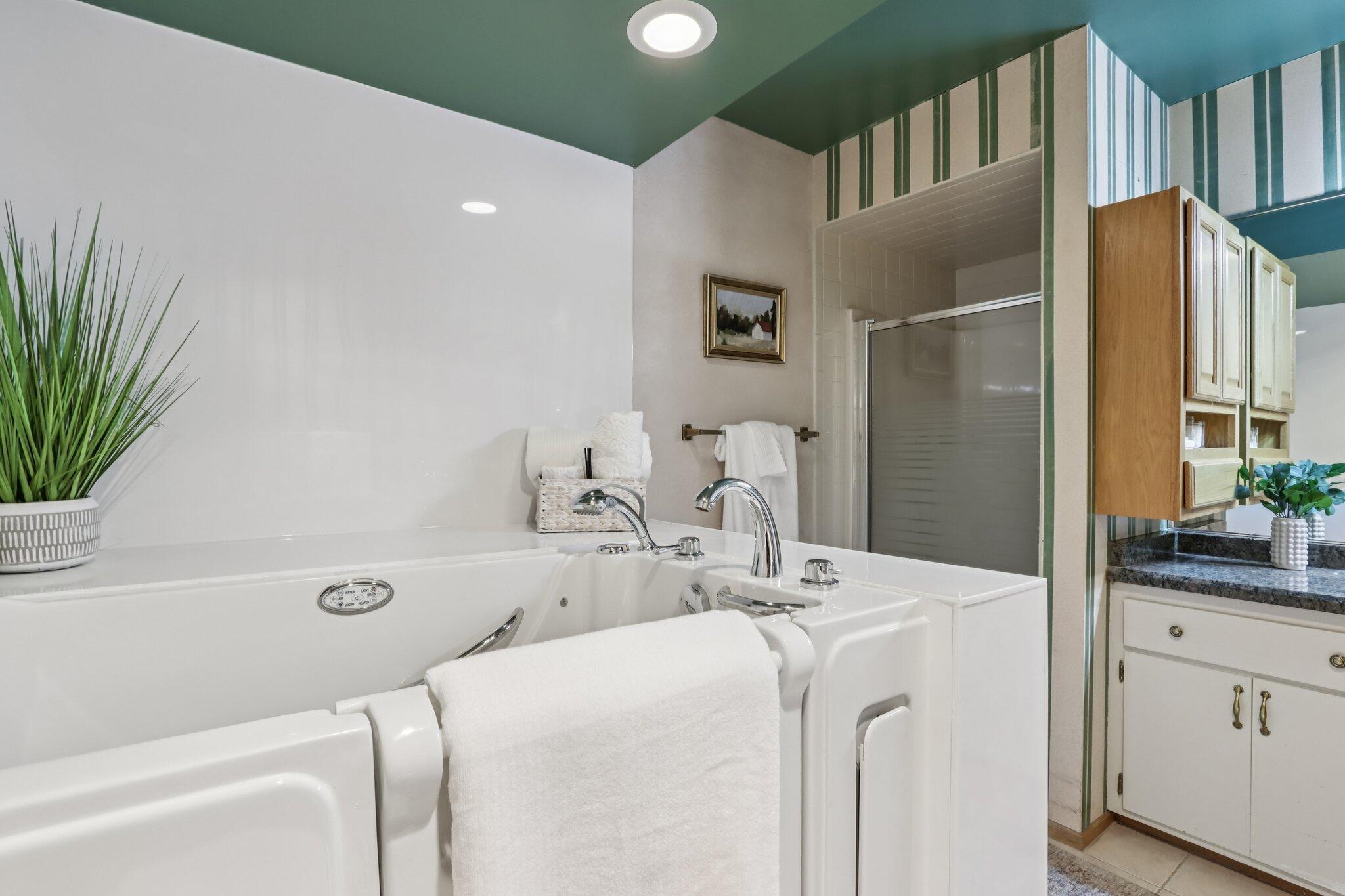 W178-n9743 Riversbend Circle East Germantown, WI 53022 - Photo 25 of 48 Primary Bedroom Bath w/Shower Stall