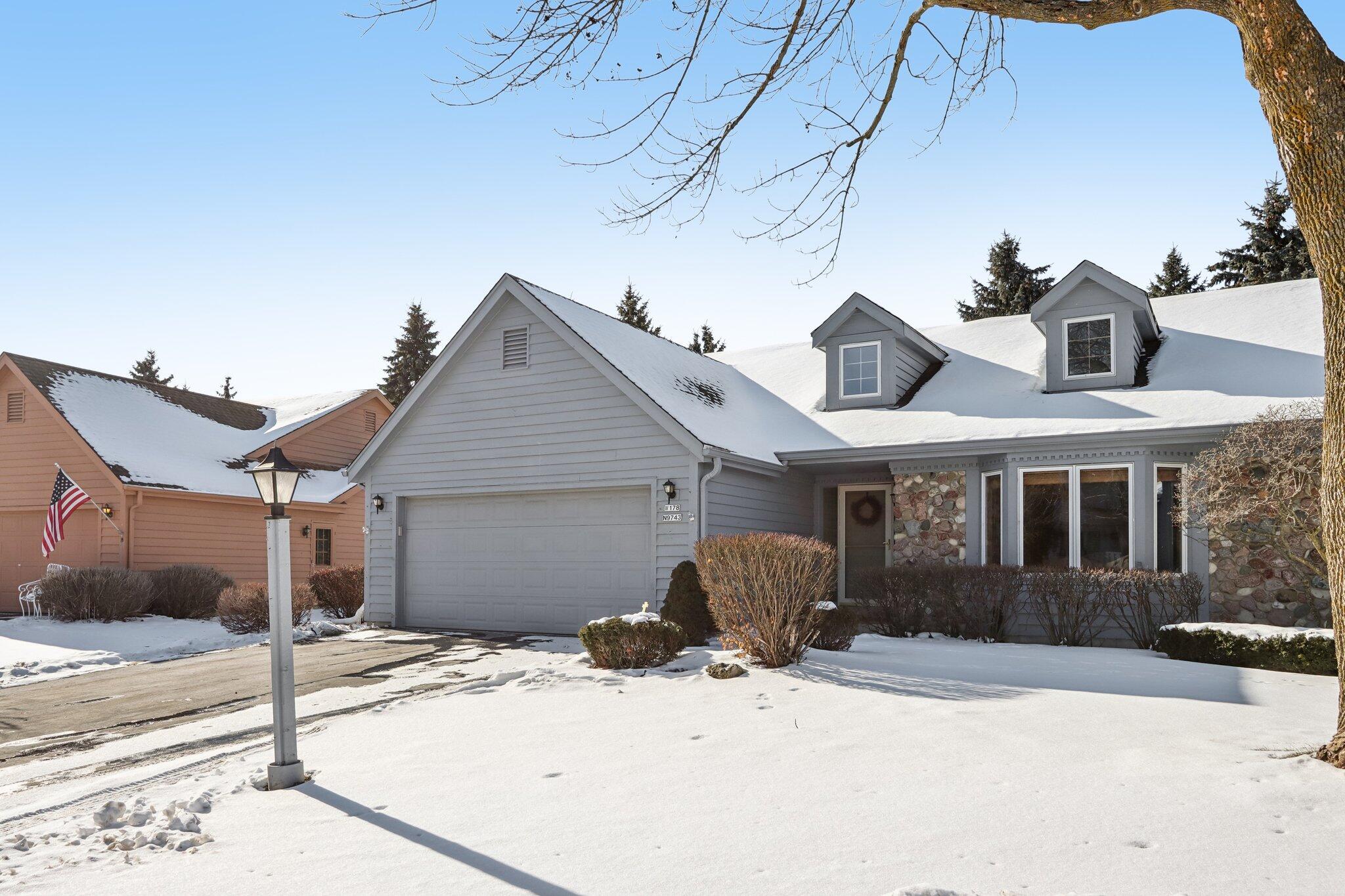 W178N9743 Riversbend Circle West Germantown, WI 53022 - Photo 5 of 54 Private Entrance