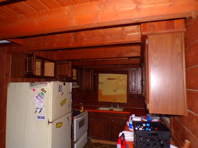 81 Henning Road Albrightsville, PA 18210 - Photo 18 of 29 a room with storage and utility
