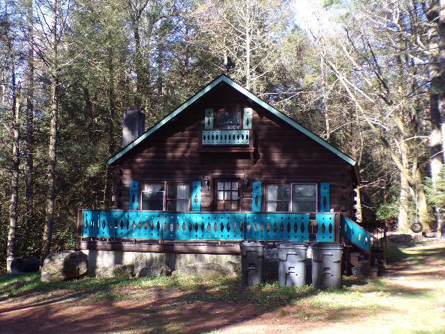 81 Henning Road Albrightsville, PA 18210 - Photo 3 of 29 a front view of a house with a yard