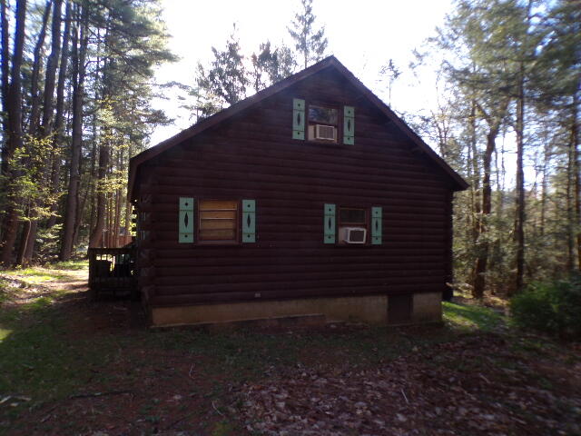 81 Henning Road Albrightsville, PA 18210 - Photo 6 of 29 a front view of a house with a yard