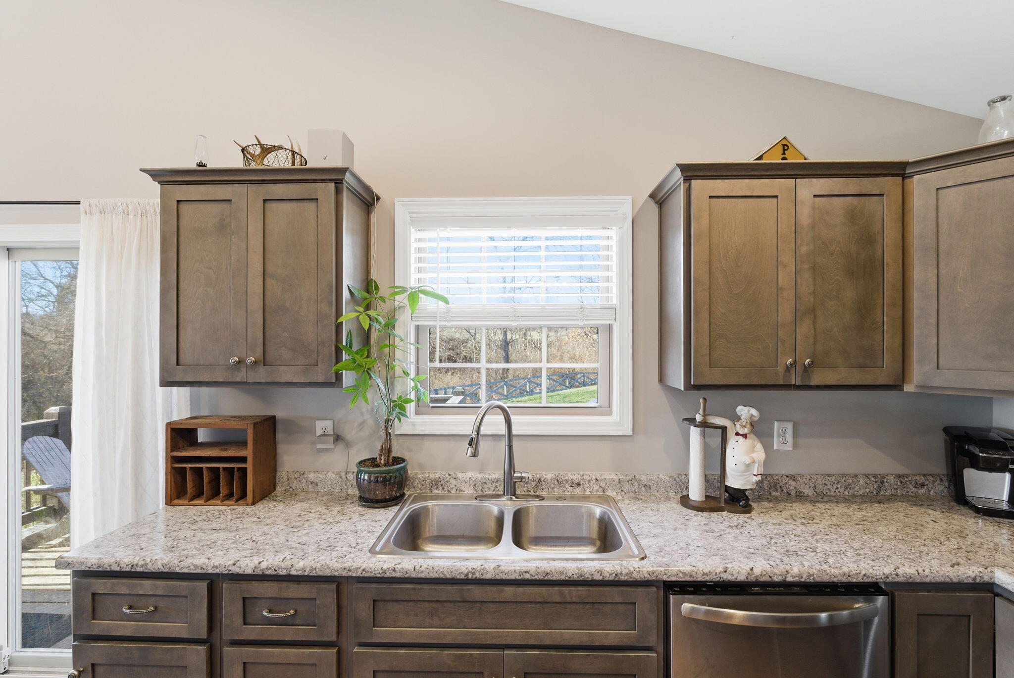 494 Igo Road Richmond, KY 40475 - Photo 13 of 31 Kitchen view.