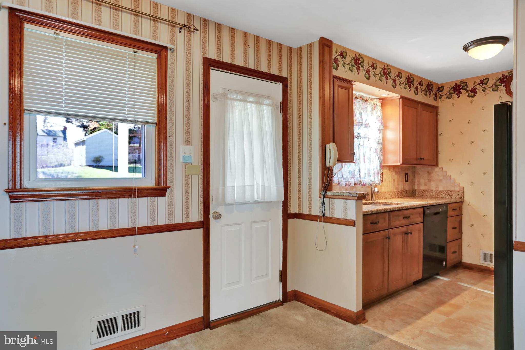 127 Oakway Road Lutherville-Timonium, MD 21093 - Photo 5 of 44 Gallery Image 5