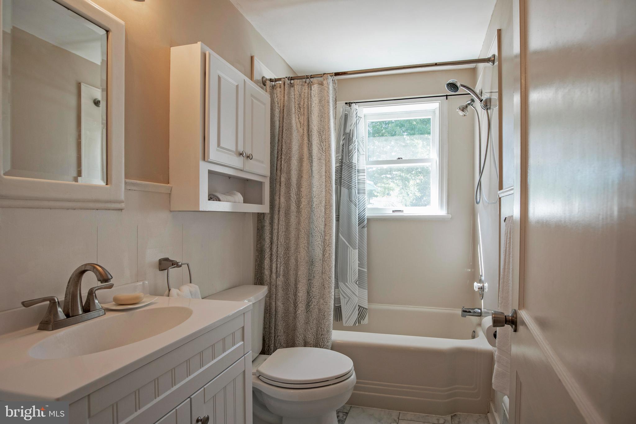 306 Clear Spring Road Lansdale, PA 19446 - Photo 26 of 41 Updated Bath