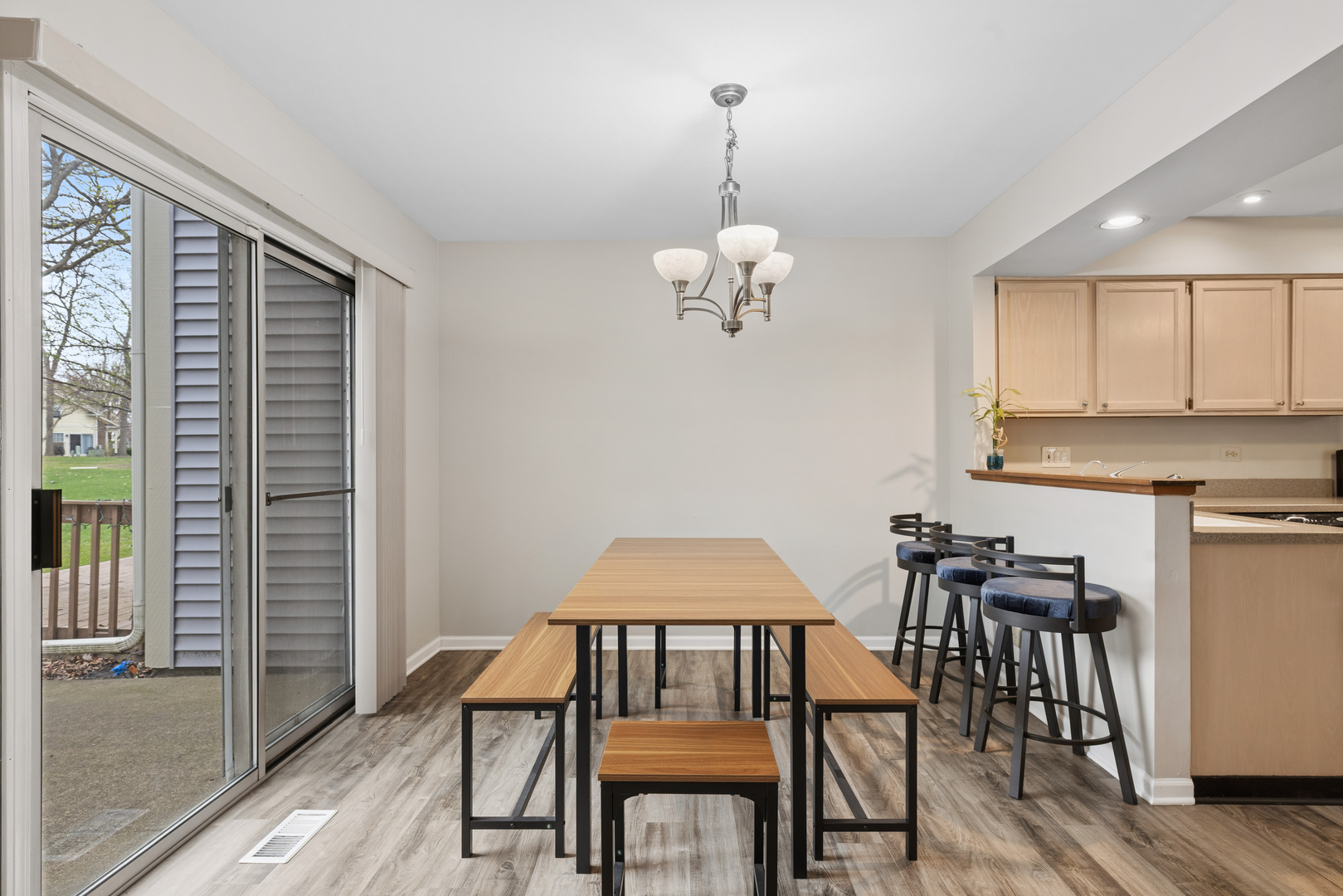 713 Bent Ridge Lane Elgin, IL 60120 - Photo 5 of 23