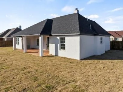 $2,550 | 1002 Stone Hill Street, Mount Pleasant, TX 75455