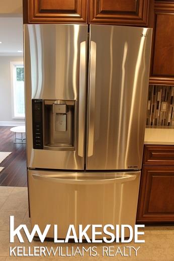 1035 Cadieux Road Grosse Pointe, MI 48230 - Photo 10 of 32 31312189-9.JPG