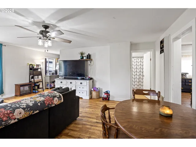 $249,000 | 350 Park Street, Winston, OR 97496