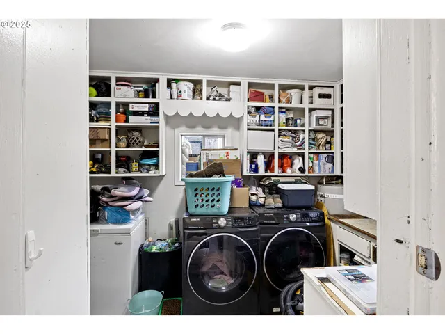 $249,000 | 350 Park Street, Winston, OR 97496