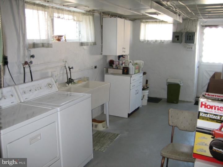 3129 Welsh Road Philadelphia, PA 19136 - Photo 14 of 19 Laundry Room