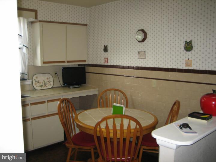 3129 Welsh Road Philadelphia, PA 19136 - Photo 5 of 19 Kitchen