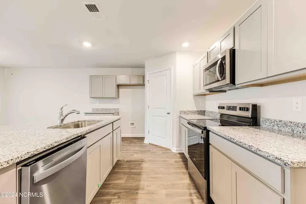 $325,990 | 427 Oak Knl Drive, Unit LOT 64, Jacksonville, NC 28540