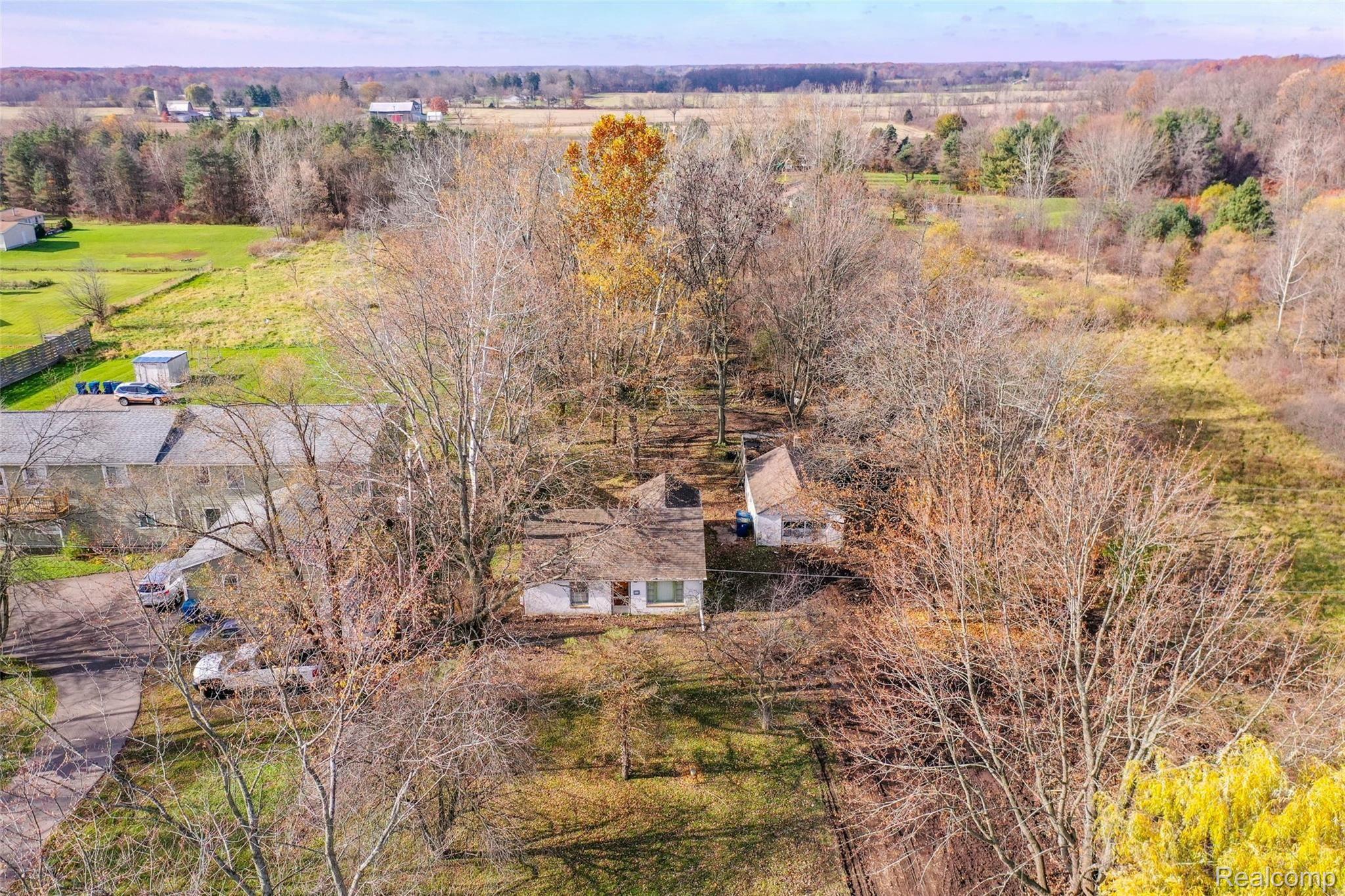 9478 Linden Road Swartz Creek, MI 48473 - Photo 6 of 29 9478-Linden-Rd-23 Outside.jpg