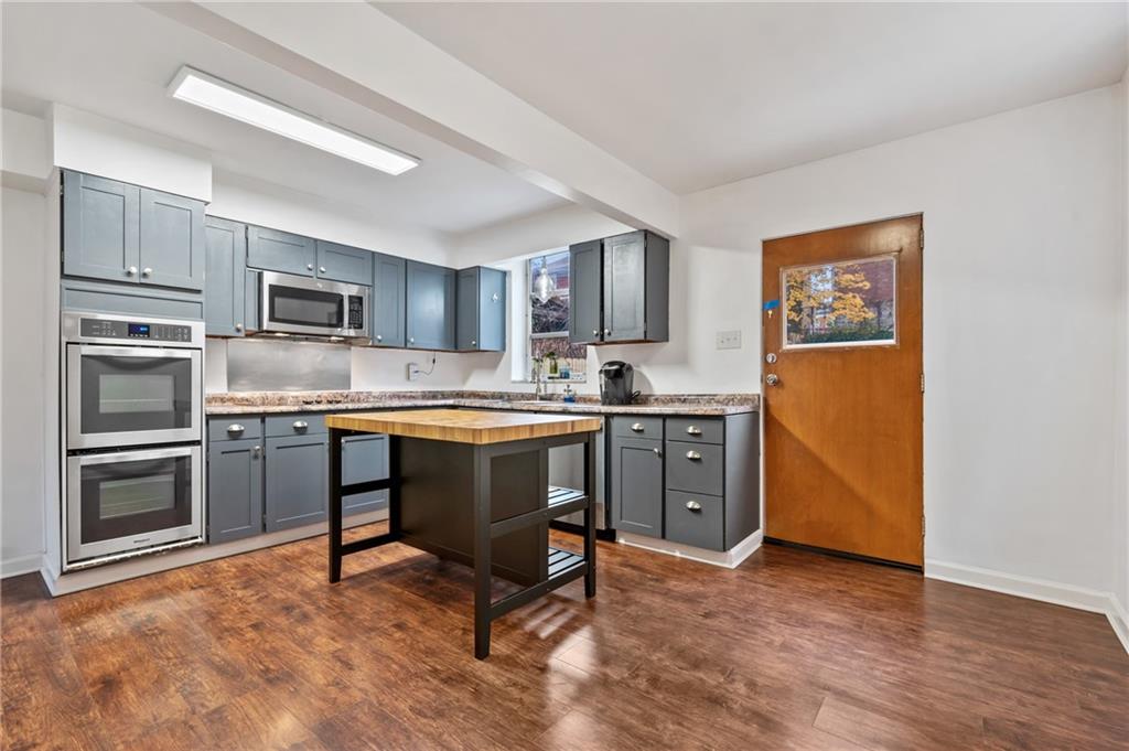 33 East Roseridge Street Pittsburgh, PA 15202 - Photo 12 of 24 Gallery Image 12