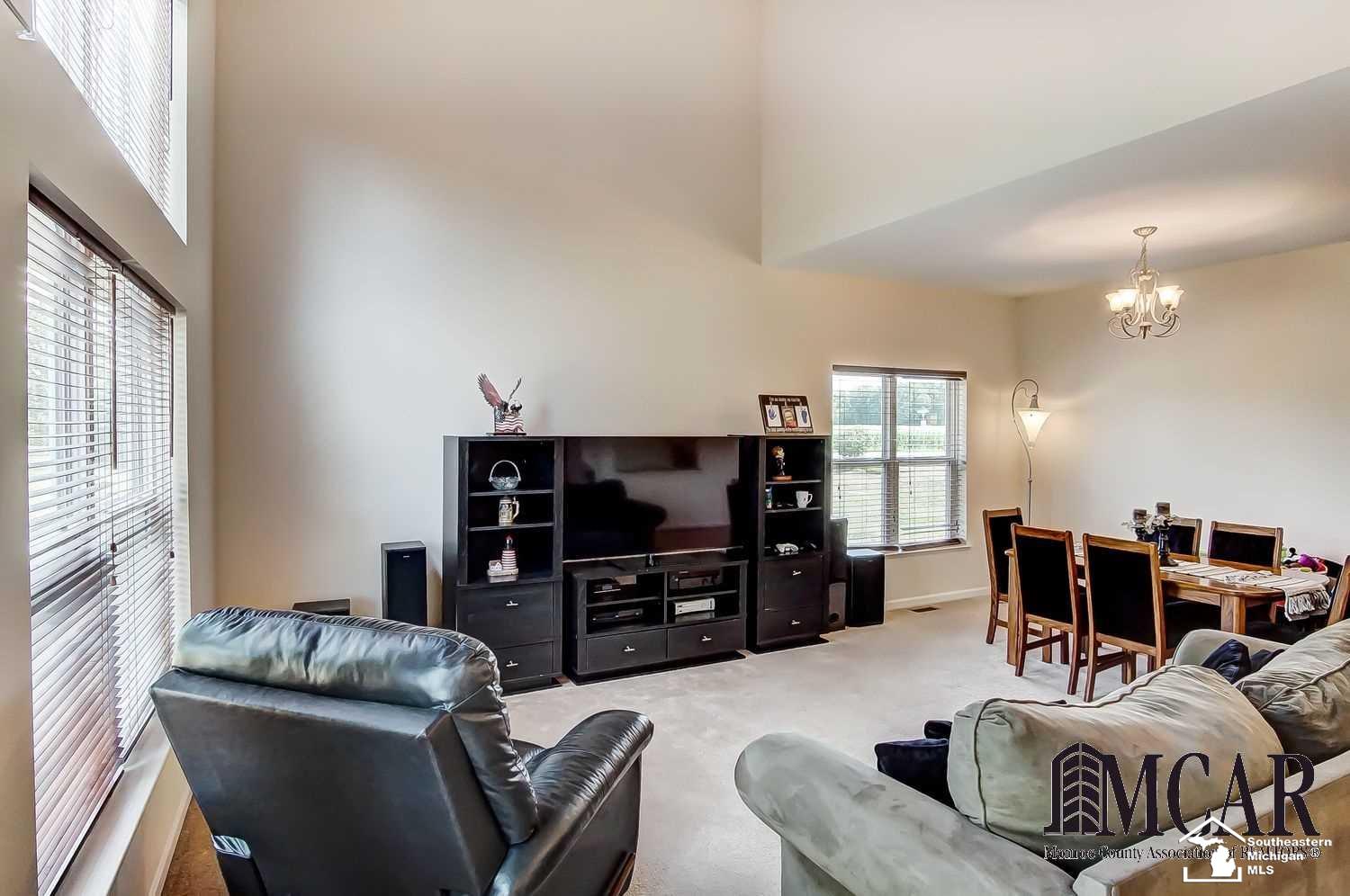 804 Golf Ridge Circle Dundee, MI 48131 - Photo 6 of 37