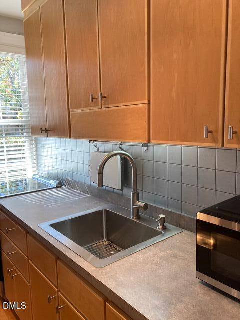 2408 Stafford Avenue Raleigh, NC 27607 - Photo 12 of 23 IMG_3407