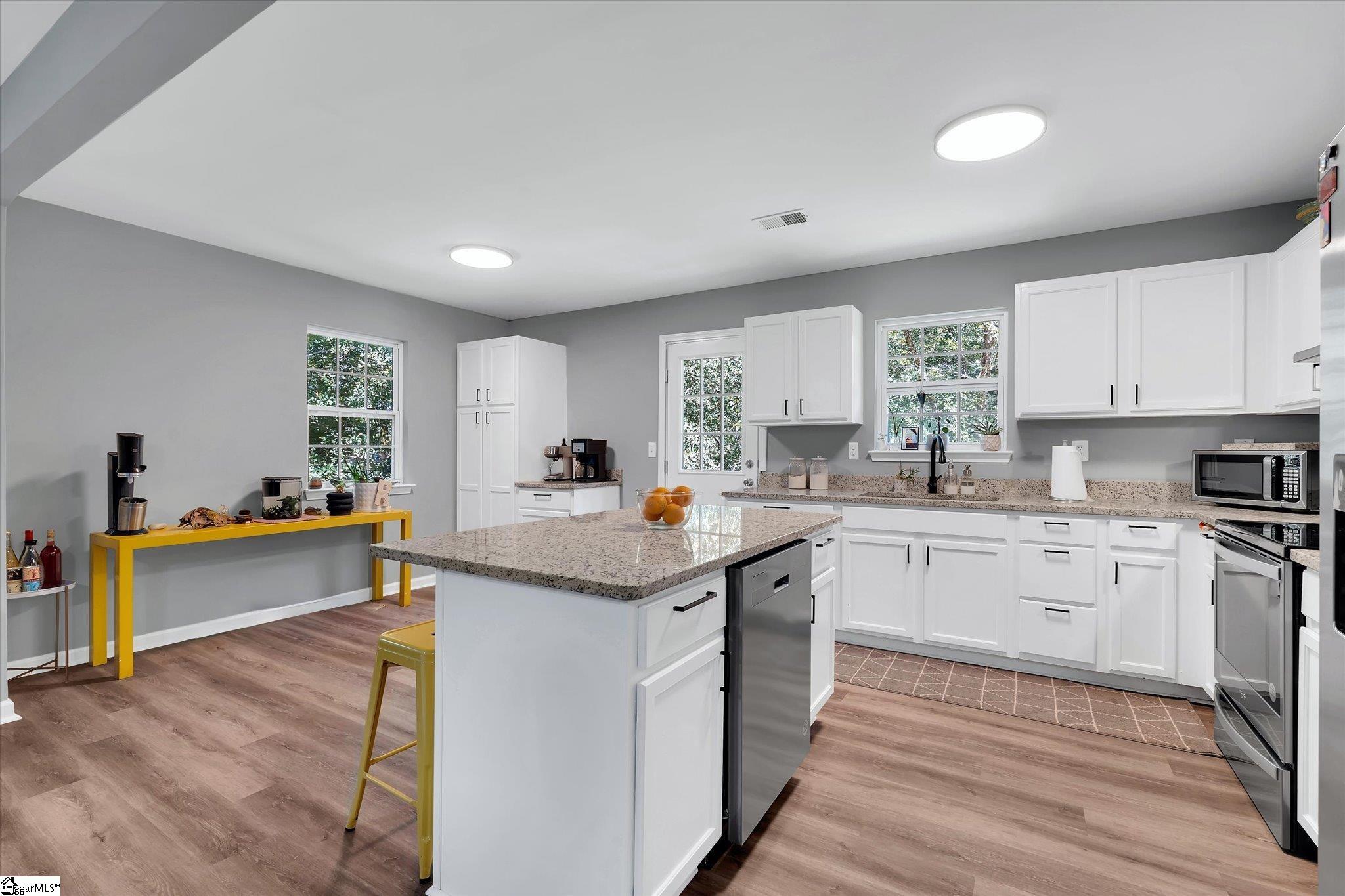 527 North River Road Cleveland, SC 29635 - Photo 11 of 39 Gallery Image 11