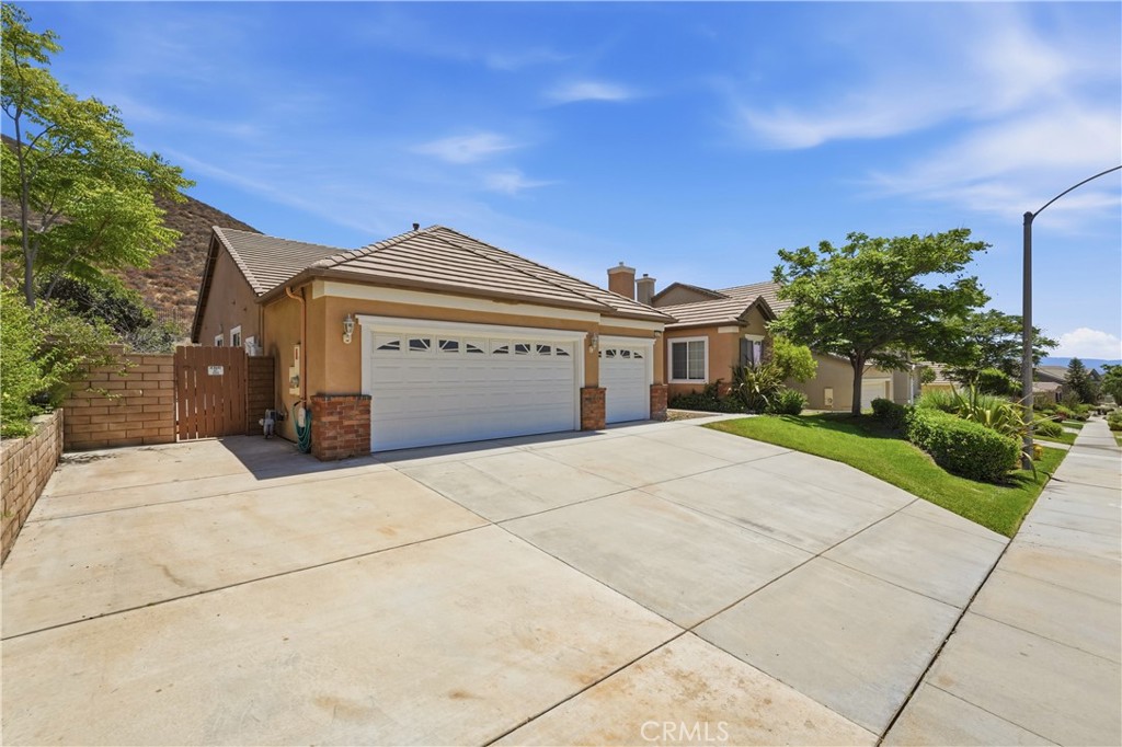 28037 Whittington Road Menifee, CA 92584 - Photo 4 of 35