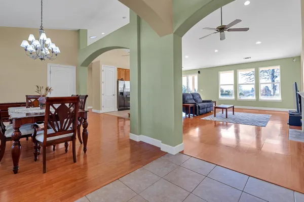 $619,700 | 370 River Park Drive, Redding, CA 96003