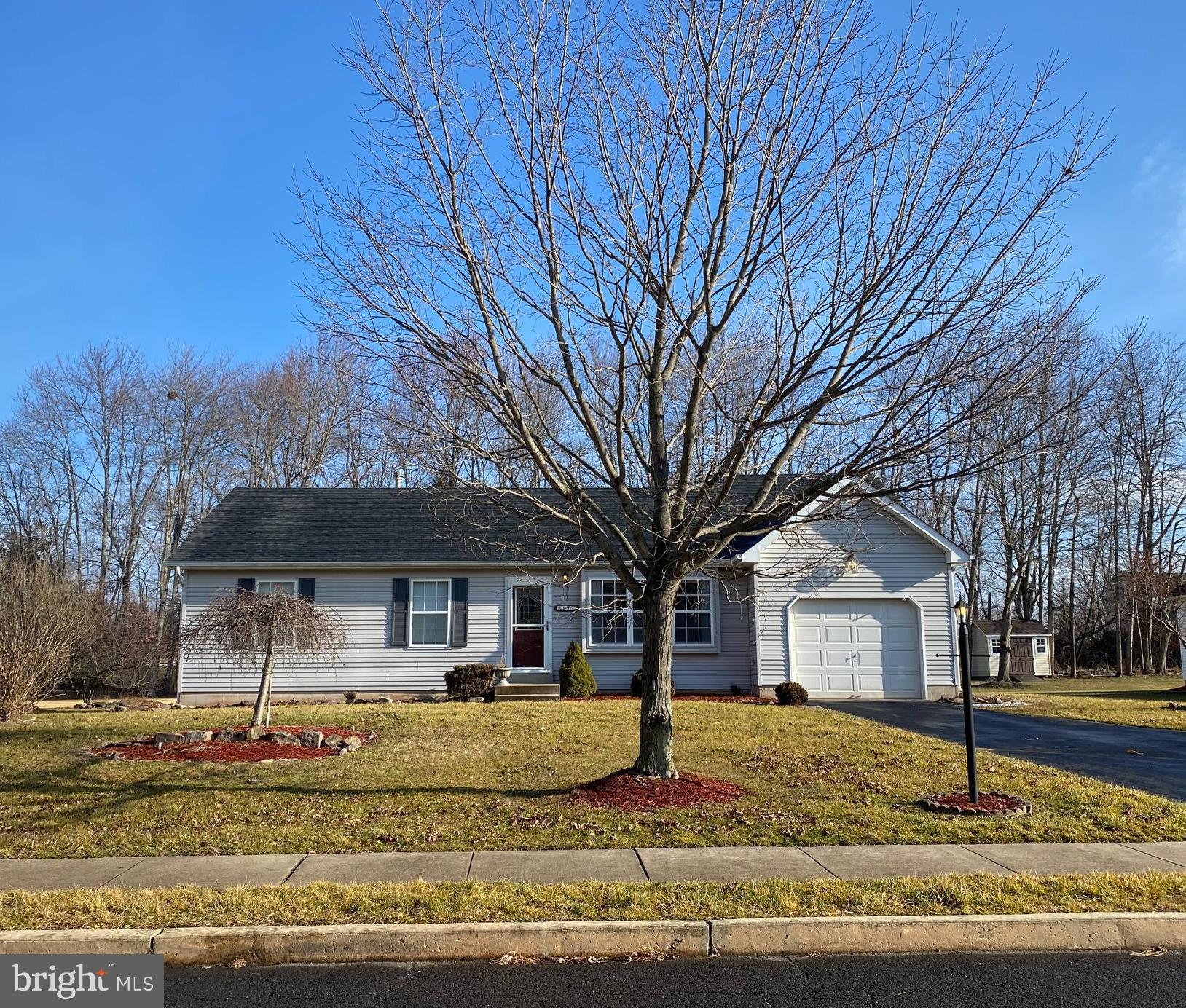 905 Chatfield Road Warrington, PA 18976 - Photo 2 of 36 front of house