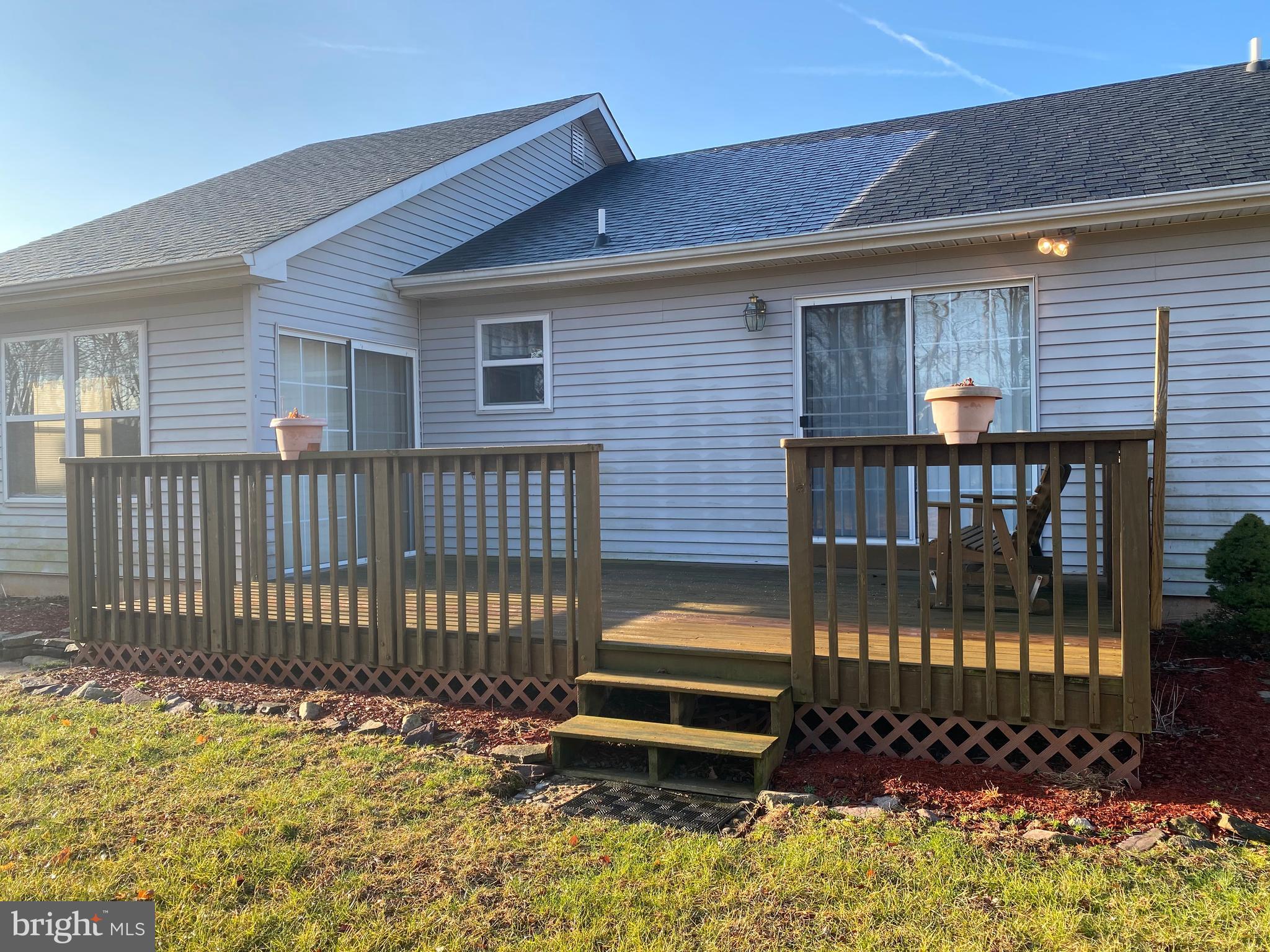 905 Chatfield Road Warrington, PA 18976 - Photo 34 of 36 back deck