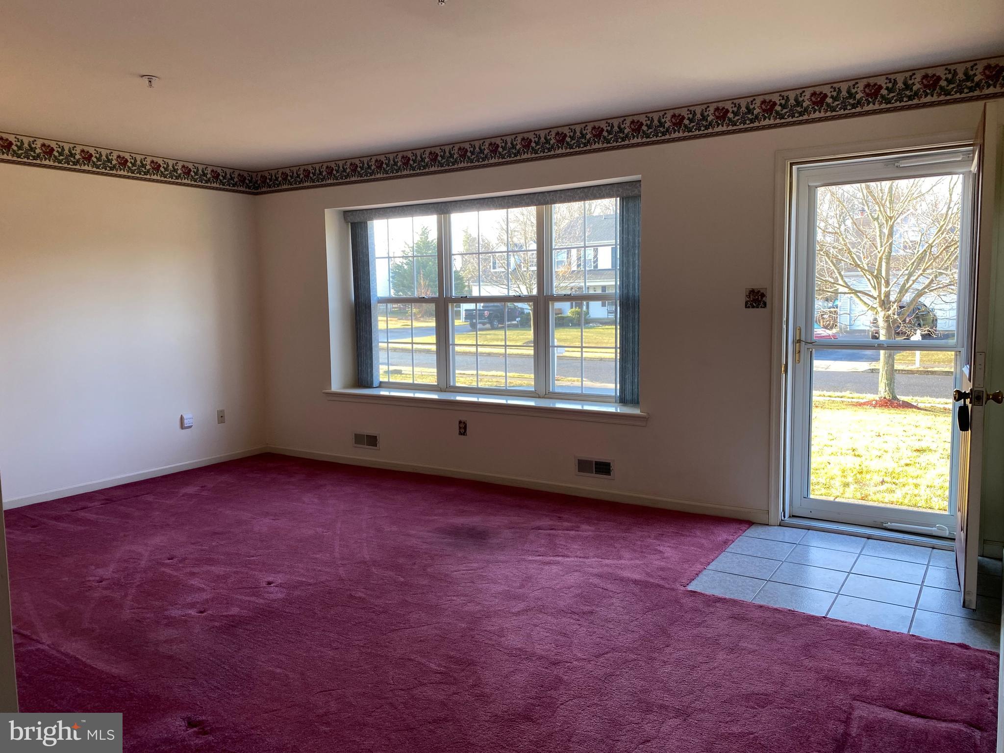 905 Chatfield Road Warrington, PA 18976 - Photo 7 of 36 wall of windows in living room