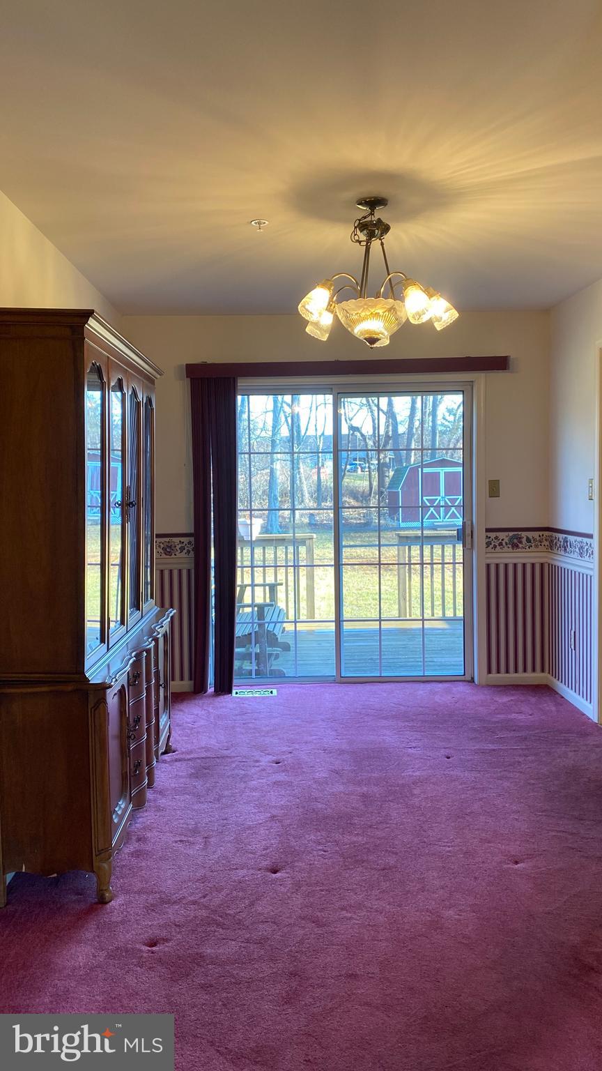 905 Chatfield Road Warrington, PA 18976 - Photo 8 of 36 dining room
