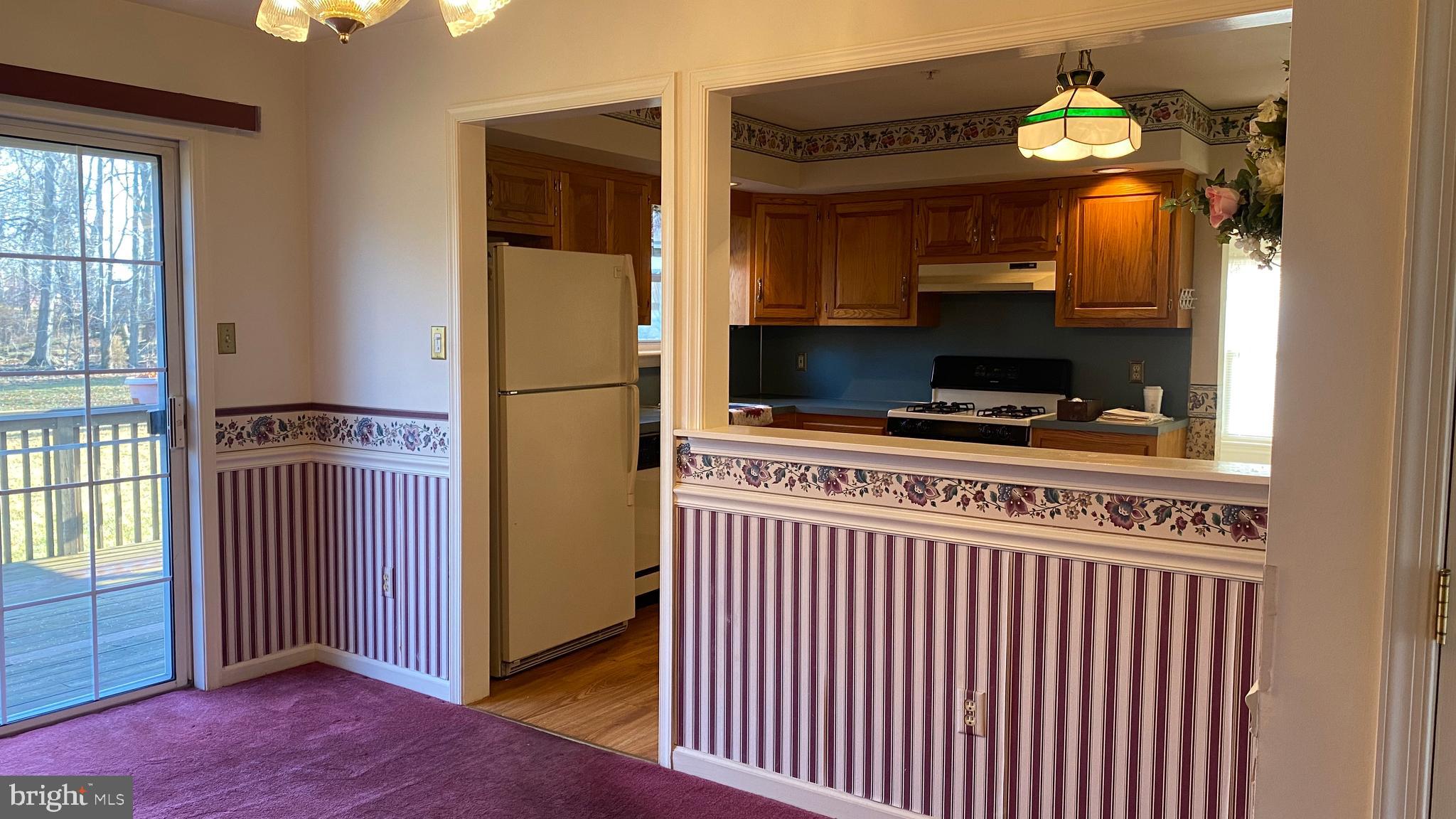 905 Chatfield Road Warrington, PA 18976 - Photo 10 of 36 dining room