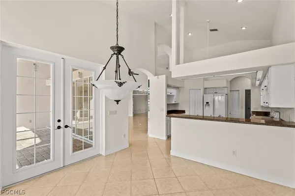 $3,800 | 2822 Southwest 49th Terrace, Cape Coral, FL 33914