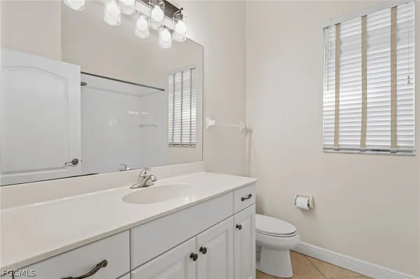 $3,800 | 2822 Southwest 49th Terrace, Cape Coral, FL 33914