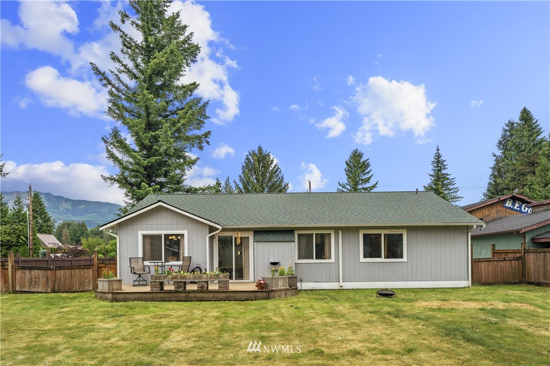1107 Dyer Road Sultan, WA 98294 - Photo 4 of 24