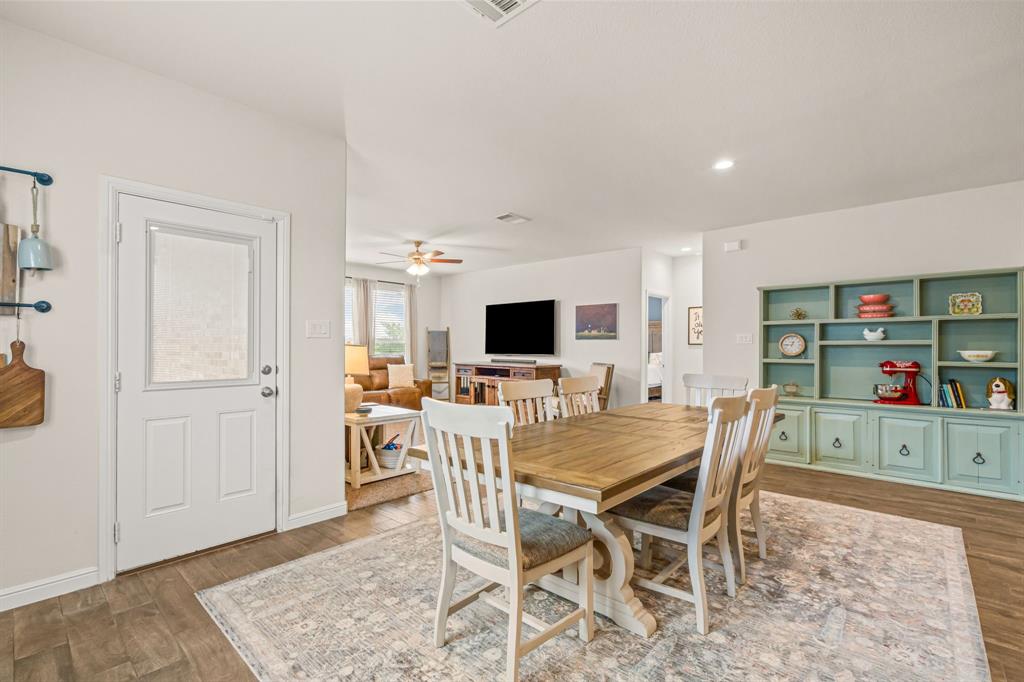 1443 Fox Hollow Road Krum, TX 76249 - Photo 15 of 39