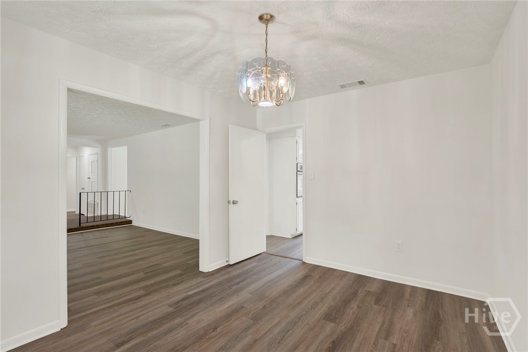 910 Old Mill Road Savannah, GA 31419 - Photo 9 of 41 Dining Room