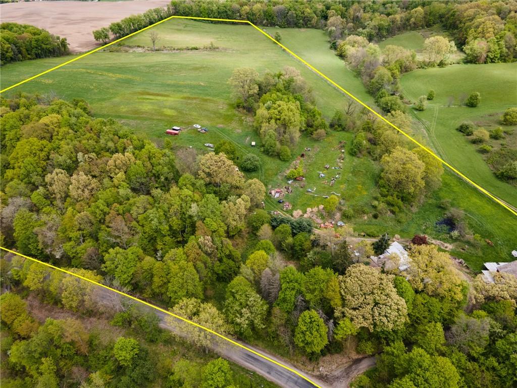 428 Enon Road Enon Valley, PA 16120 - Photo 2 of 15
