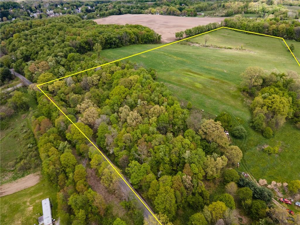 428 Enon Road Enon Valley, PA 16120 - Photo 3 of 15