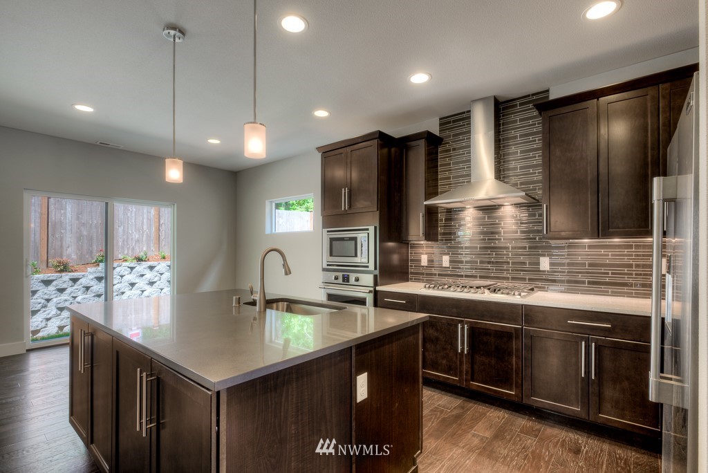 118 194th Place Southwest, Unit 5 Bothell, WA 98012 - Photo 11 of 16