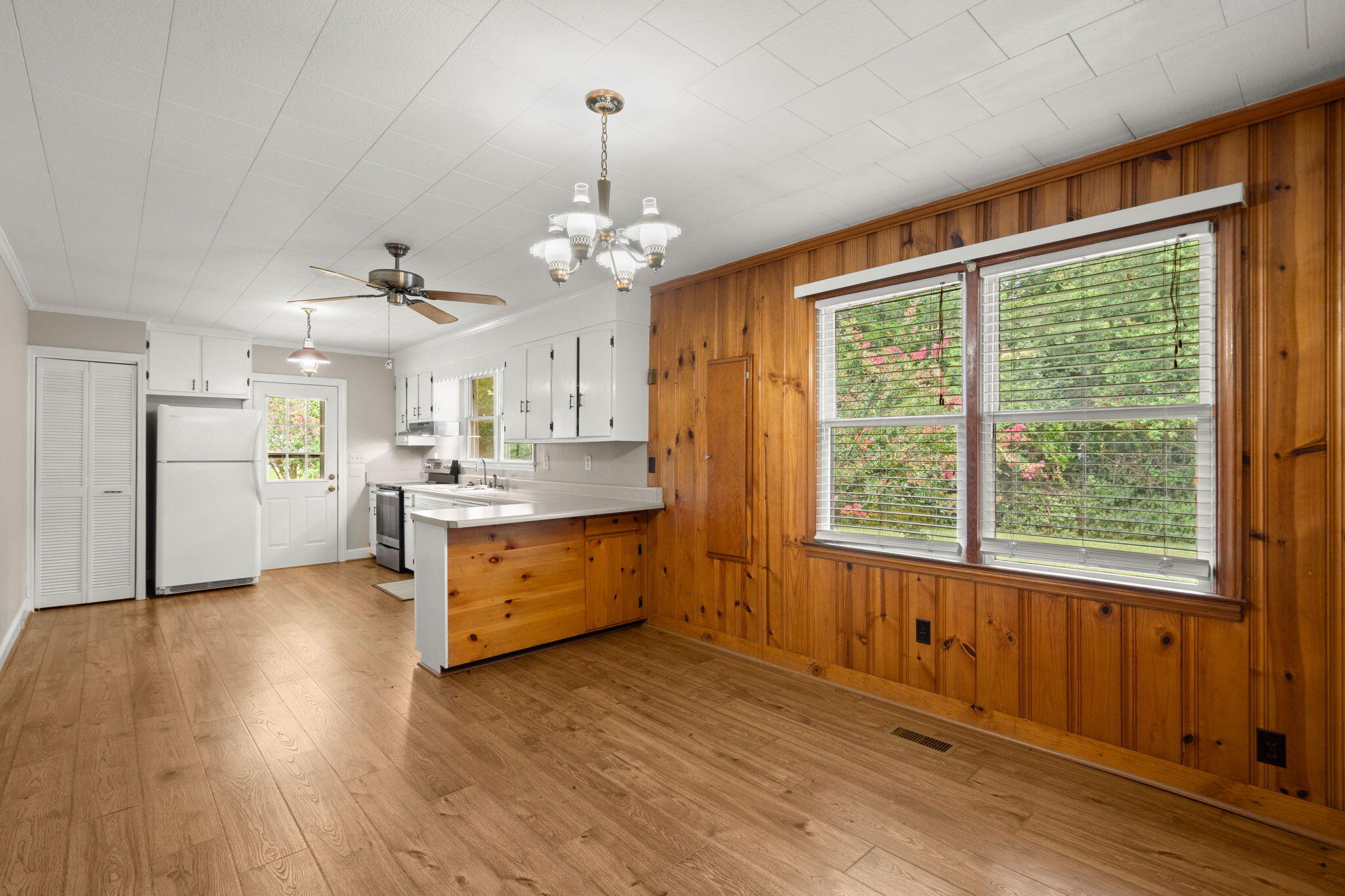 209 Camellia Drive Moncks Corner, SC 29461 - Photo 13 of 26 13