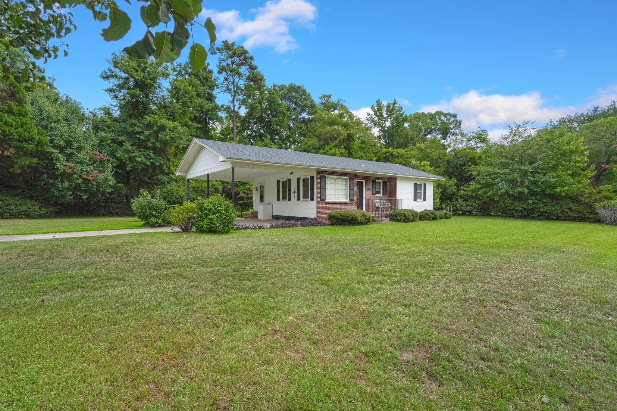 209 Camellia Drive Moncks Corner, SC 29461 - Photo 3 of 26 3