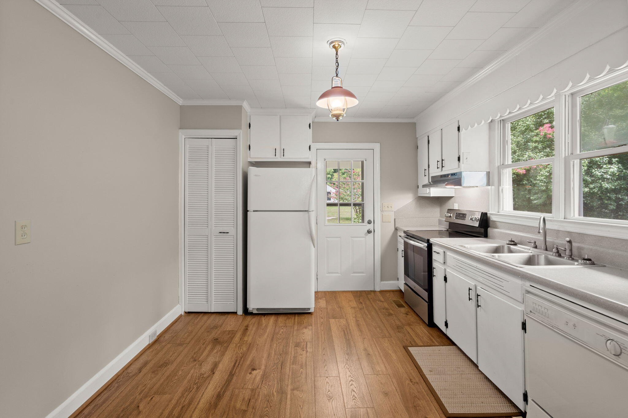 209 Camellia Drive Moncks Corner, SC 29461 - Photo 10 of 26 10