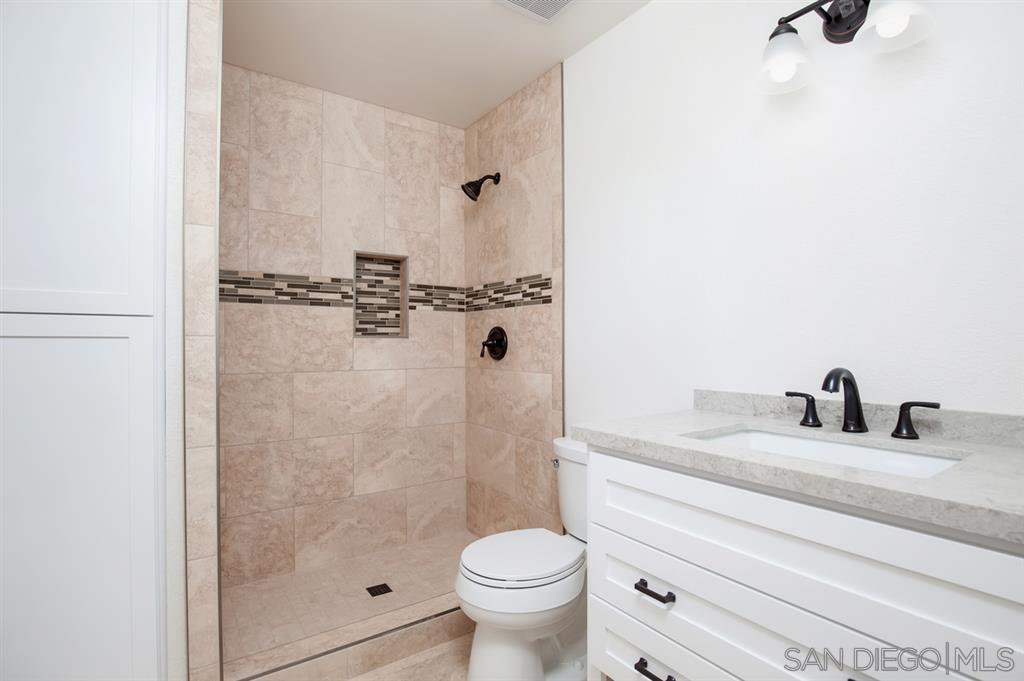 12470 Gay Rio Drive Lakeside, CA 92040 - Photo 14 of 24 Gallery Image 14