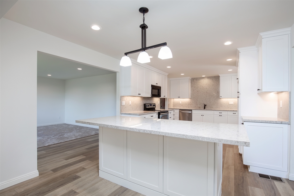 12470 Gay Rio Drive Lakeside, CA 92040 - Photo 8 of 24 Gallery Image 8