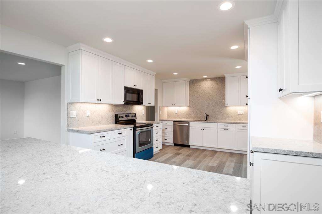12470 Gay Rio Drive Lakeside, CA 92040 - Photo 9 of 24 Gallery Image 9